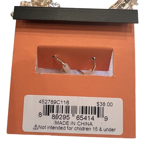 Betsy Johnson NWT Cute Halloween White Faceted Girl Ghost Earrings (J116) - Picture 8 of 8